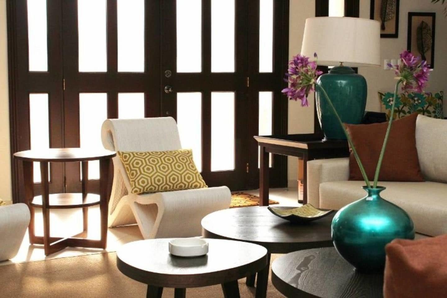 Biệt thự (3 Bedrooms) | Phòng khách | TV 