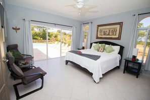 Villa (6 Bedrooms)