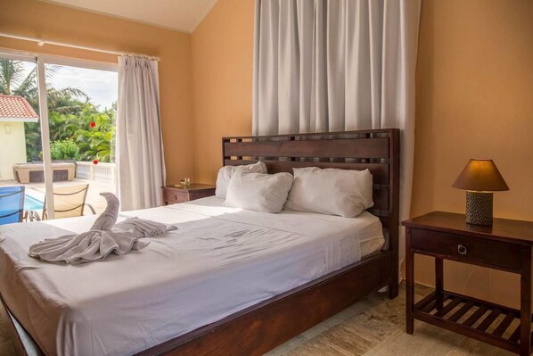 Villa (4 Bedrooms) | 4 bedrooms, iron/ironing board, WiFi, bed sheets