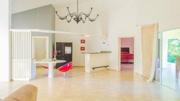 Villa (5 Bedrooms) | 5 habitaciones, tabla de planchar con plancha, wifi y ropa de cama