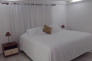 Villa (Multiple Bedrooms) | 8 bedrooms, iron/ironing board, WiFi, bed sheets