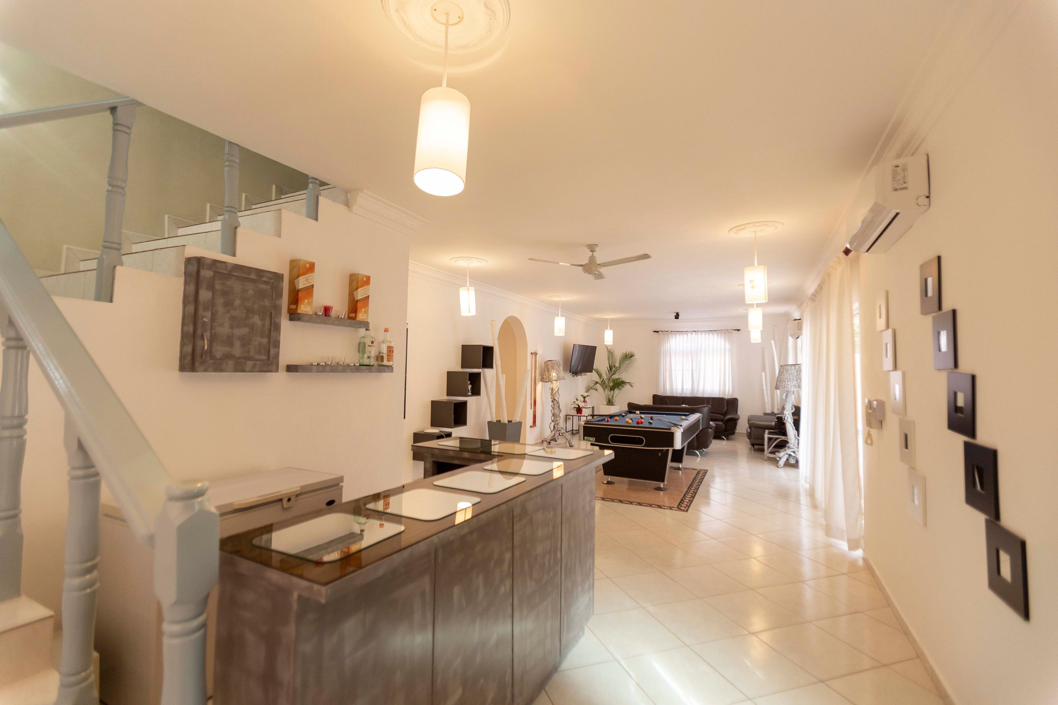 Villa (6 Bedrooms) | Private kitchen | Full-size fridge, microwave, toaster, blender