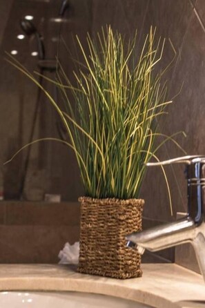 Villa (4 Bedrooms) | Bathroom