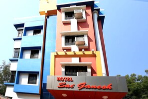 Exterior - Hotel Sai Ganesh (Rahata)