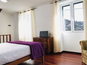 1 bedroom, iron/ironing board, travel crib, internet