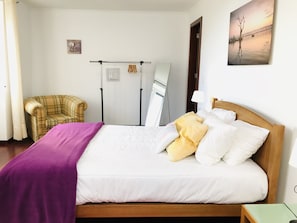 1 bedroom, iron/ironing board, travel cot, Internet - Lugar da Ribeira House (Ribeira Brava)