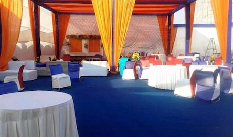 Banquet hall