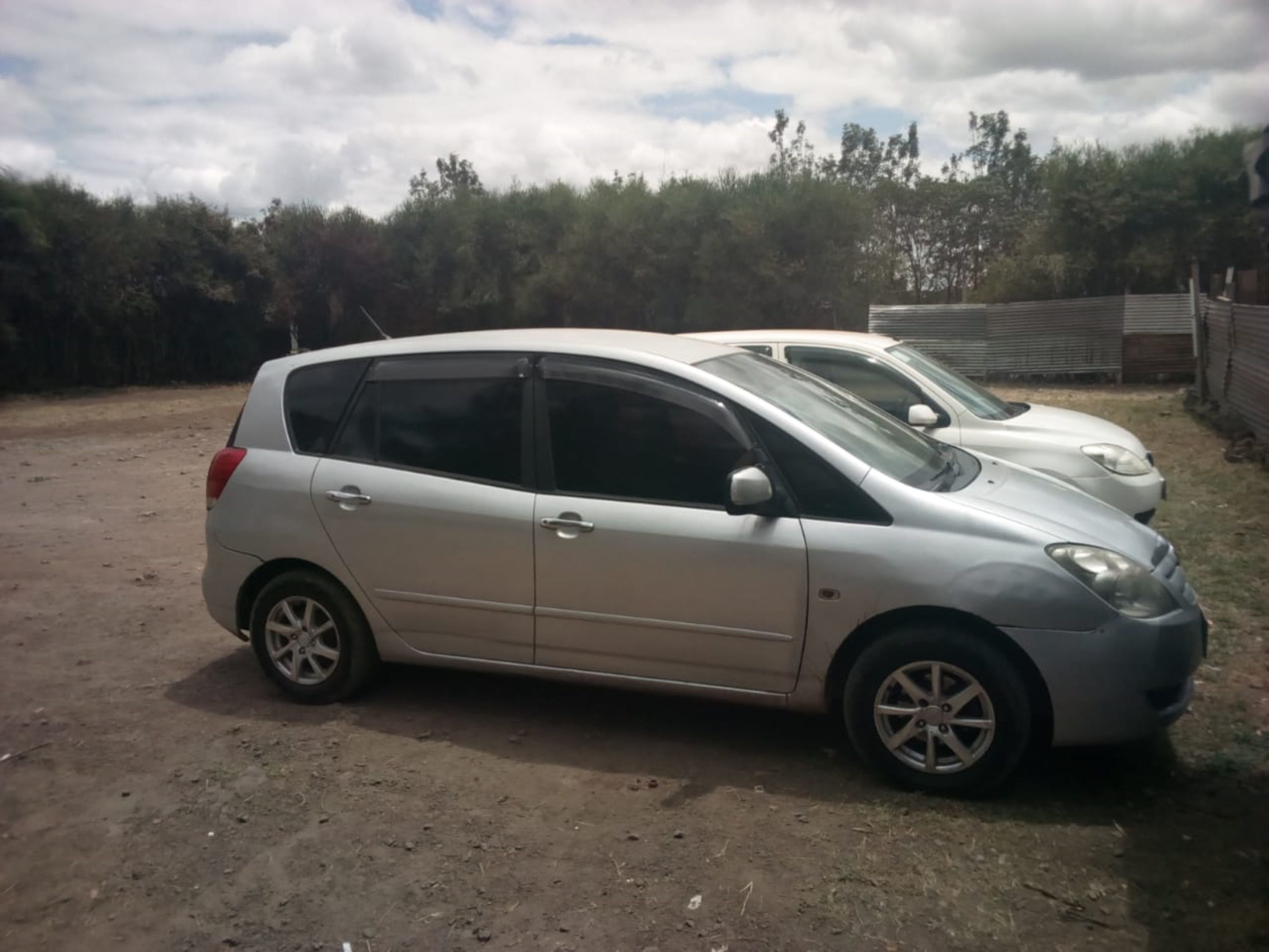 Bãi đậu xe tự phục vụ miễn phí 