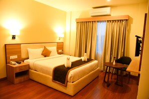 Premium Room | Desk, free WiFi - Hotel RK Gardenia (Anekal)