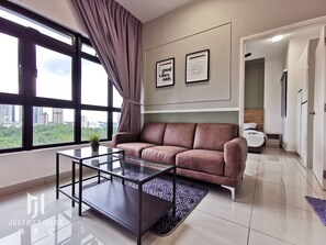 Living room - Meridin Medini Homestay (Iskandar Puteri)