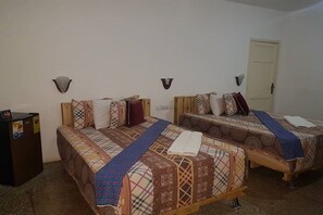 16 Schlafzimmer, Bügeleisen/Bügelbrett, kostenloses WLAN