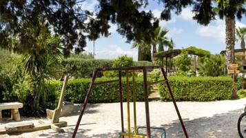 Außen-Kinderspielplatz