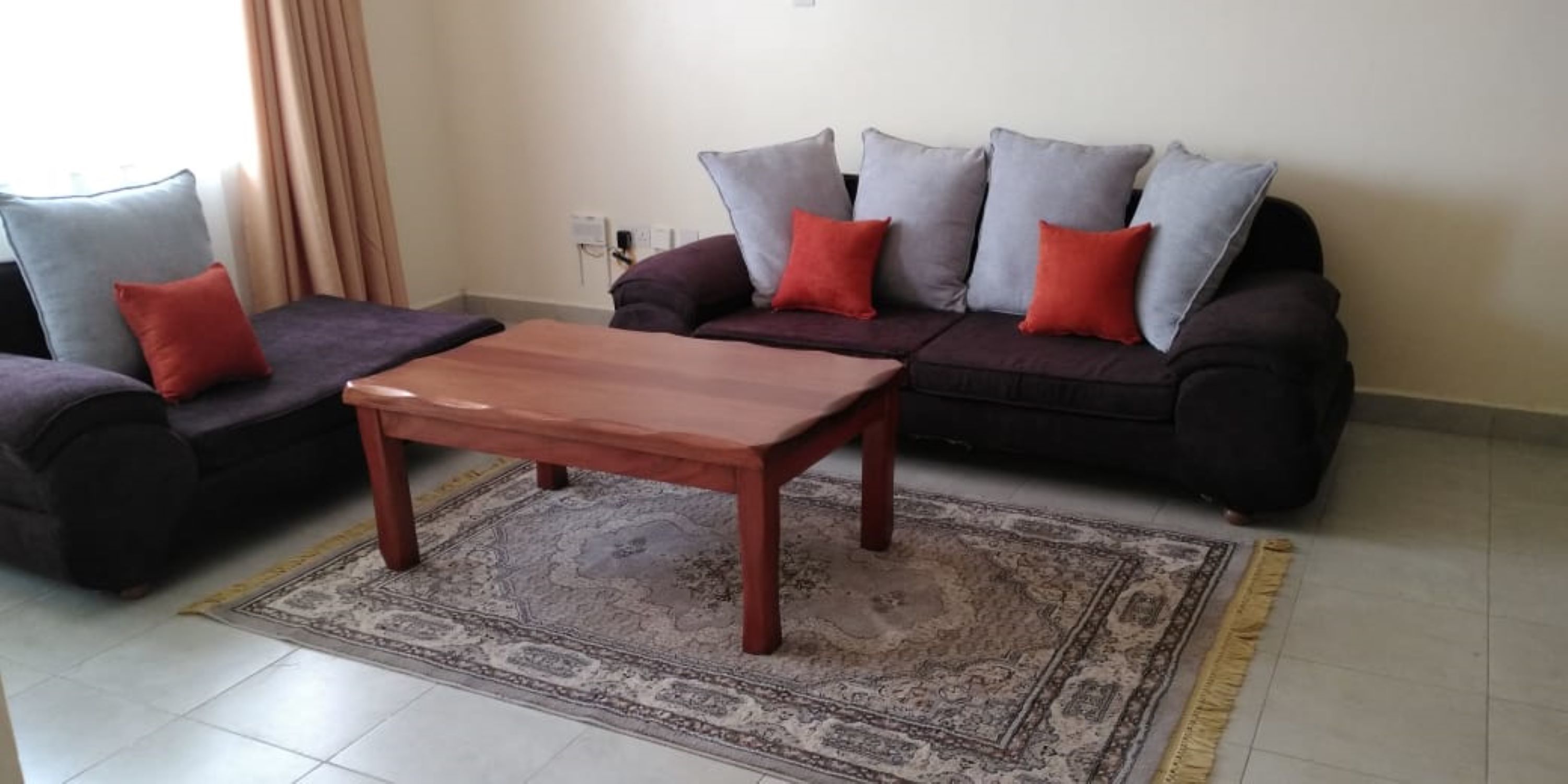 Apartment | Living room | Flat-screen TV