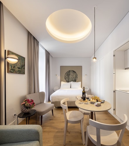 Lisbon Serviced Apartments Madalena