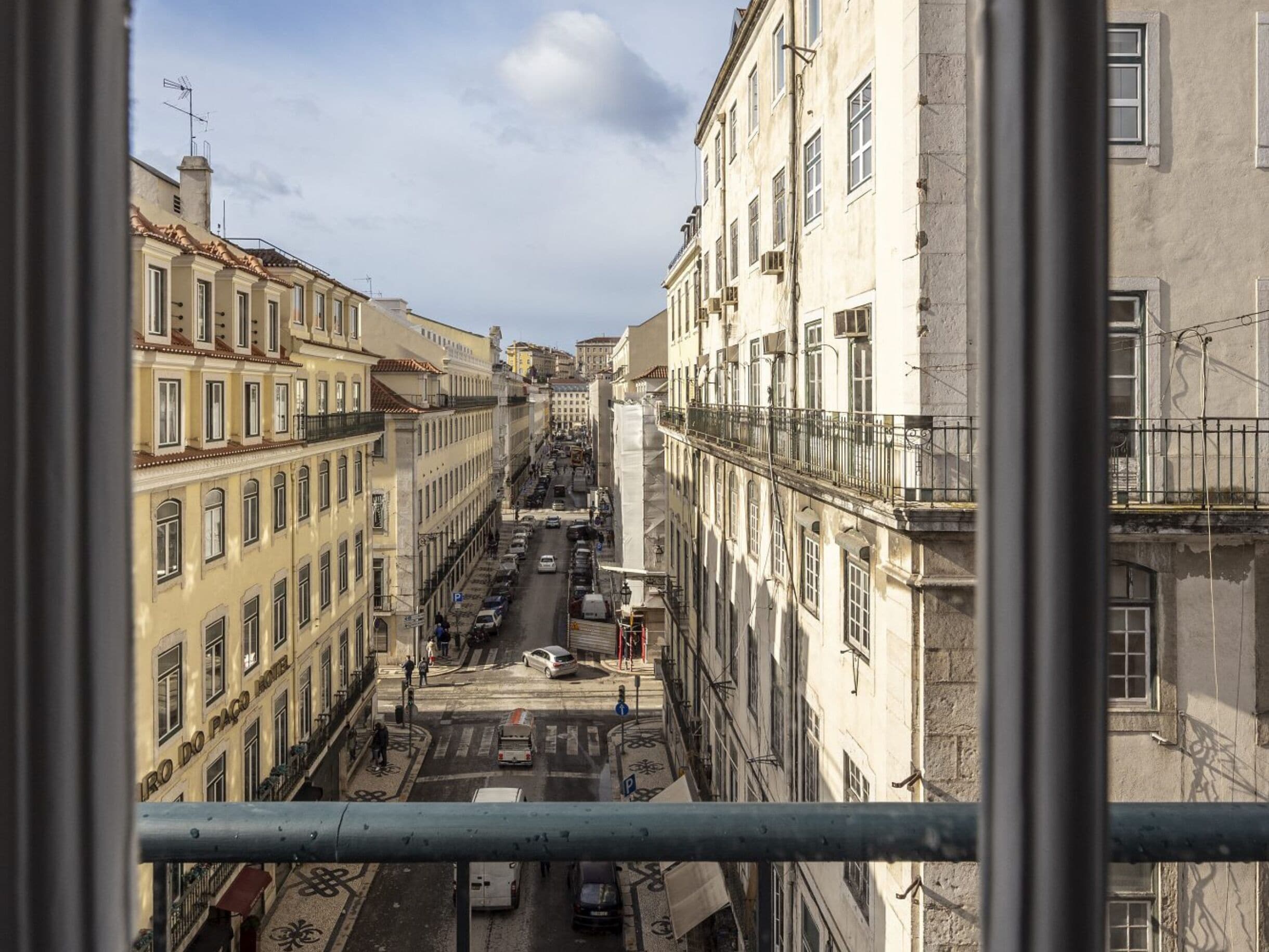 الإطلالة من المنشأة