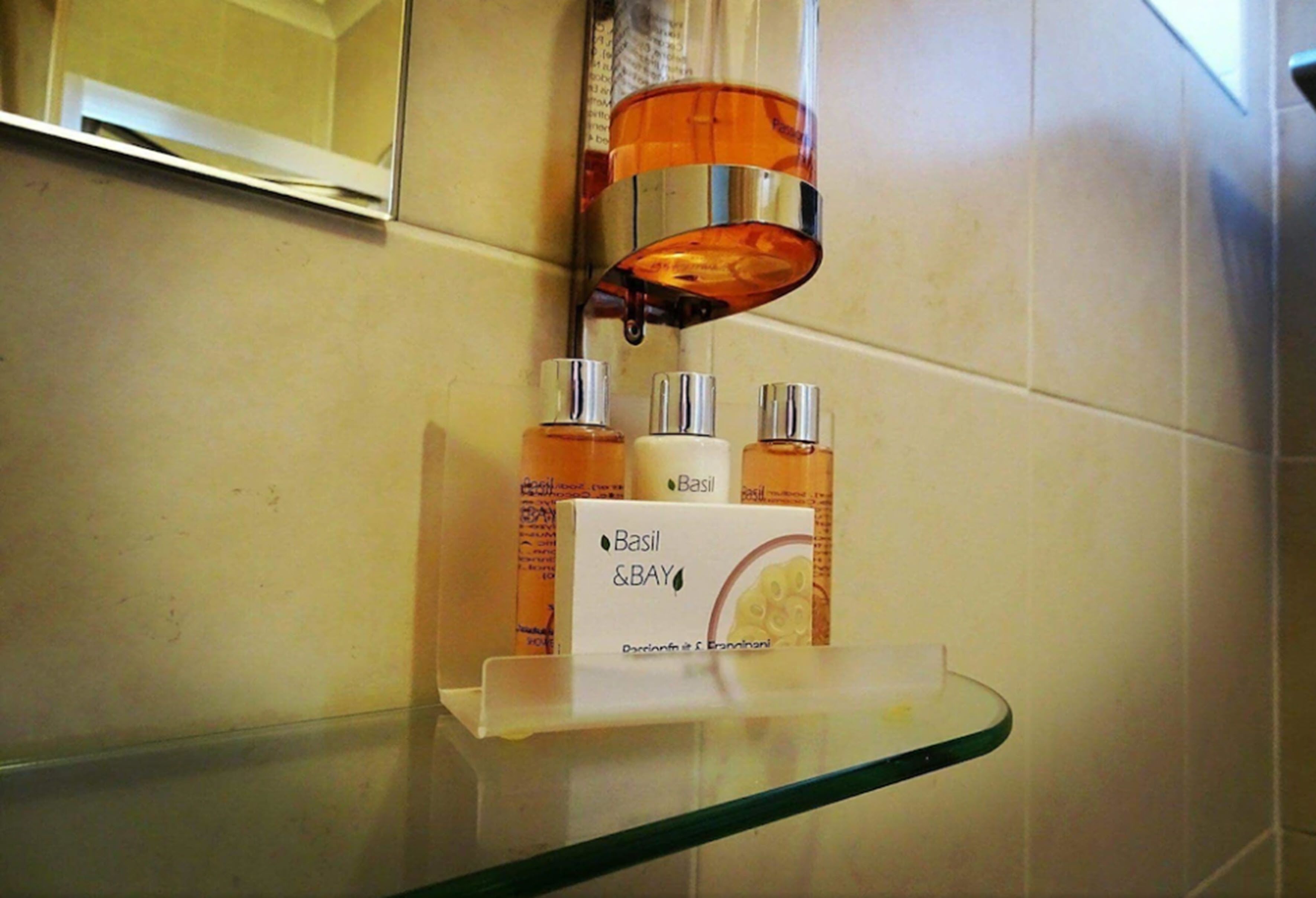 Bathroom amenities