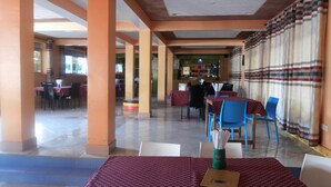Breakfast, lunch, dinner and brunch served - New Highway Hotel (Mityana)