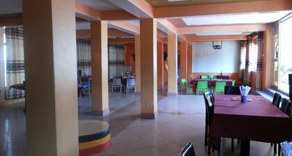 New Highway Hotel