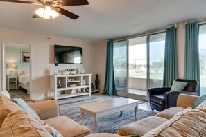 3 عدّة غرف نوم ومكواة/لوح كي وواي فاي وملاءات أسرّة