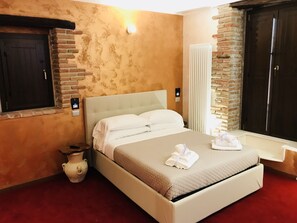 Room - Luxury Home (L'Aquila)
