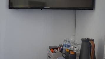 Deluxe Double Room, Ensuite (Willow)