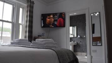 Double Room, Ensuite (Maple) | WiFi