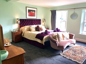 4 makuuhuonetta, egyptinpuuvillaiset lakanat, silitysrauta/-lauta, Wi-Fi