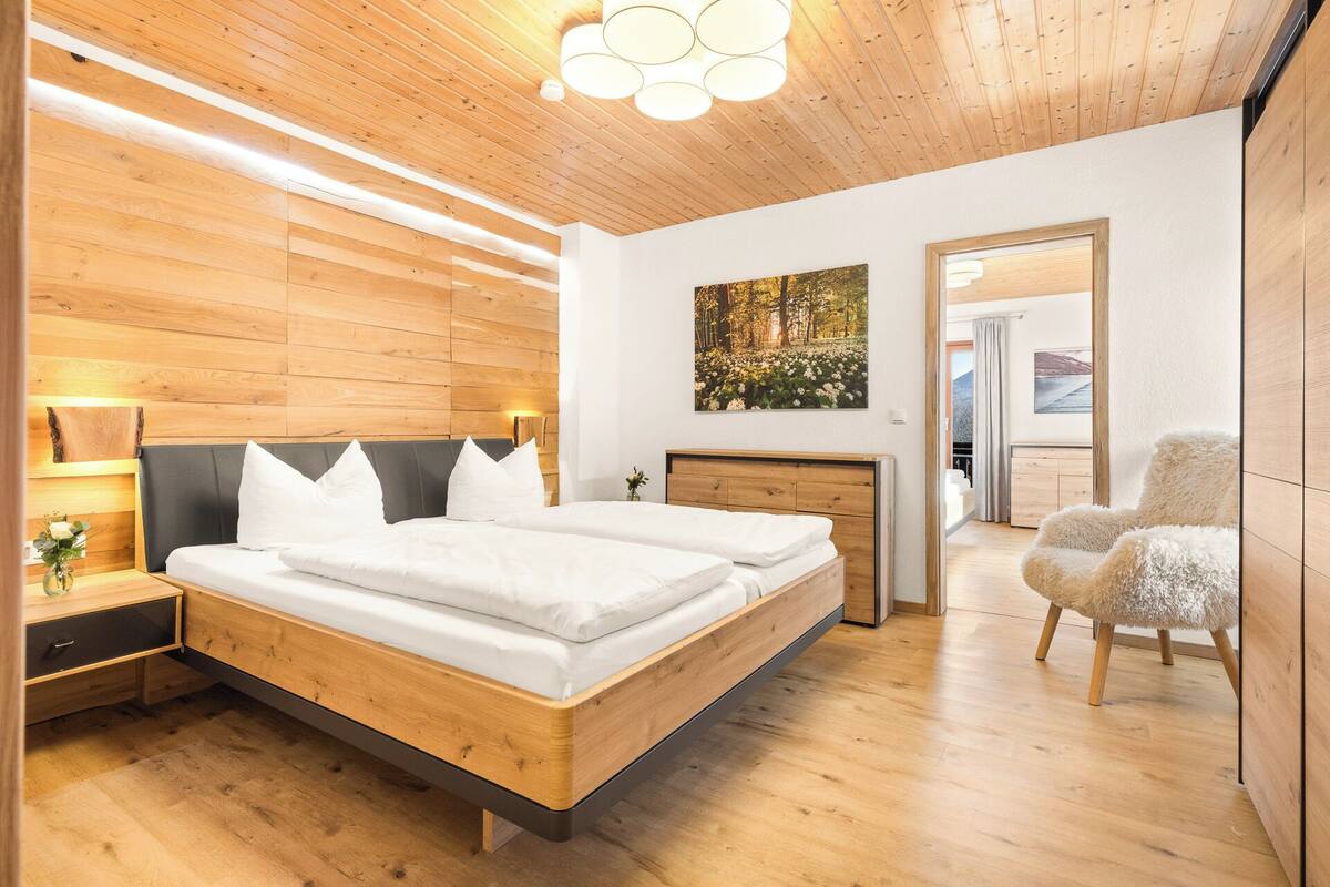 Lejlighed - 2 soveværelser - bjergudsigt (Ferienwohnung 1) | Individuel indretning, mørklægningsgardiner, gratis baby-/barnesenge