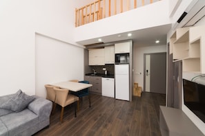 Comfort Duplex | Living area | LED TV - Demak Suit Homes (Konyaalti)