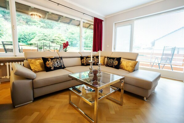 Téléviseur à écran plat