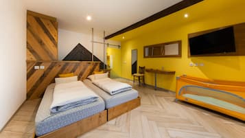 7 Schlafzimmer, Bügeleisen/Bügelbrett, Reisekinderbett, kostenloses WLAN