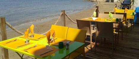 Lunch and dinner served, local cuisine