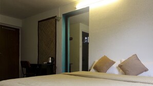 Deluxe Double Room - Prickly Pear Bed & Breakfast (Lalitpur)