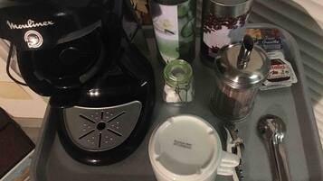 Petit déjeuner en libre-service compris tous les jours