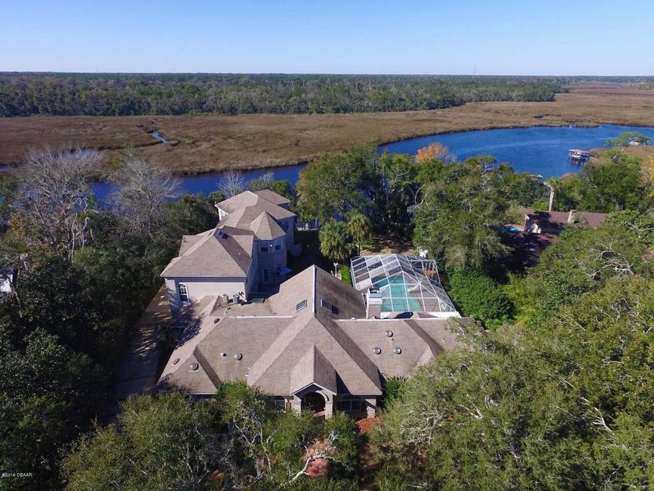 One of a kind Waterfront Private Getaway!