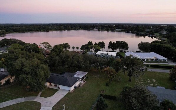 Aerial view - 3/ 2 kid friendly home, only minutes to Legoland. (Winter Haven)