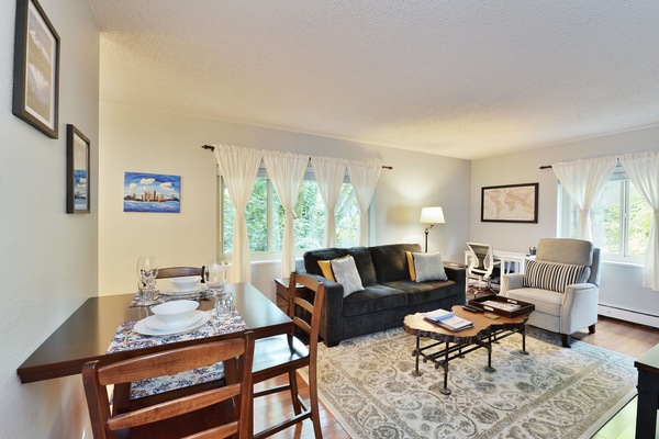 Living and Dining room.