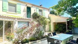 Restauration extérieure