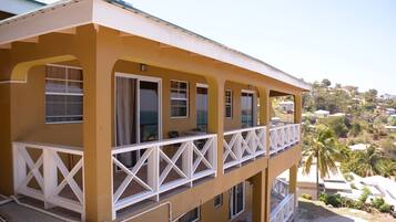 2 habitaciones, muebles diferentes, wifi gratis y ropa de cama