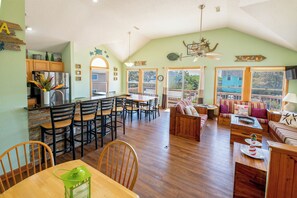 Dining - 5BR Oceanside with Theater, Game Room, Pool & Hot Tub (Corolla)