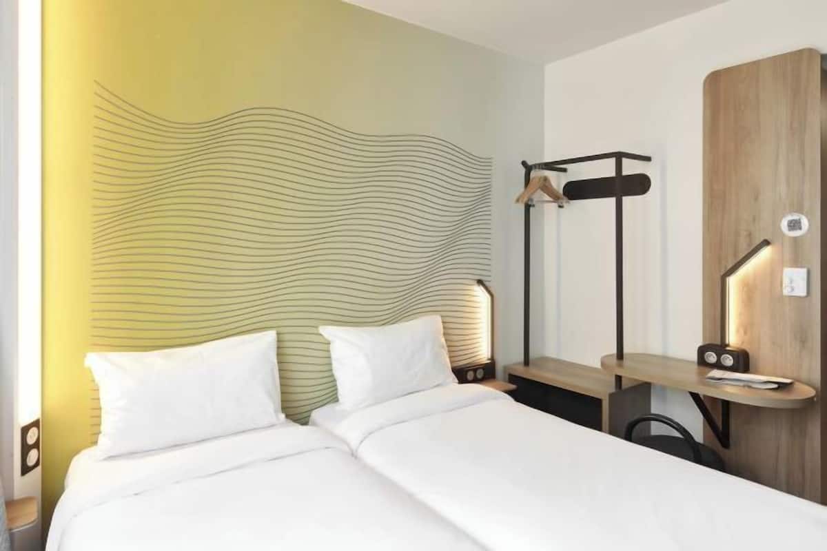Desk, soundproofing, bed sheets