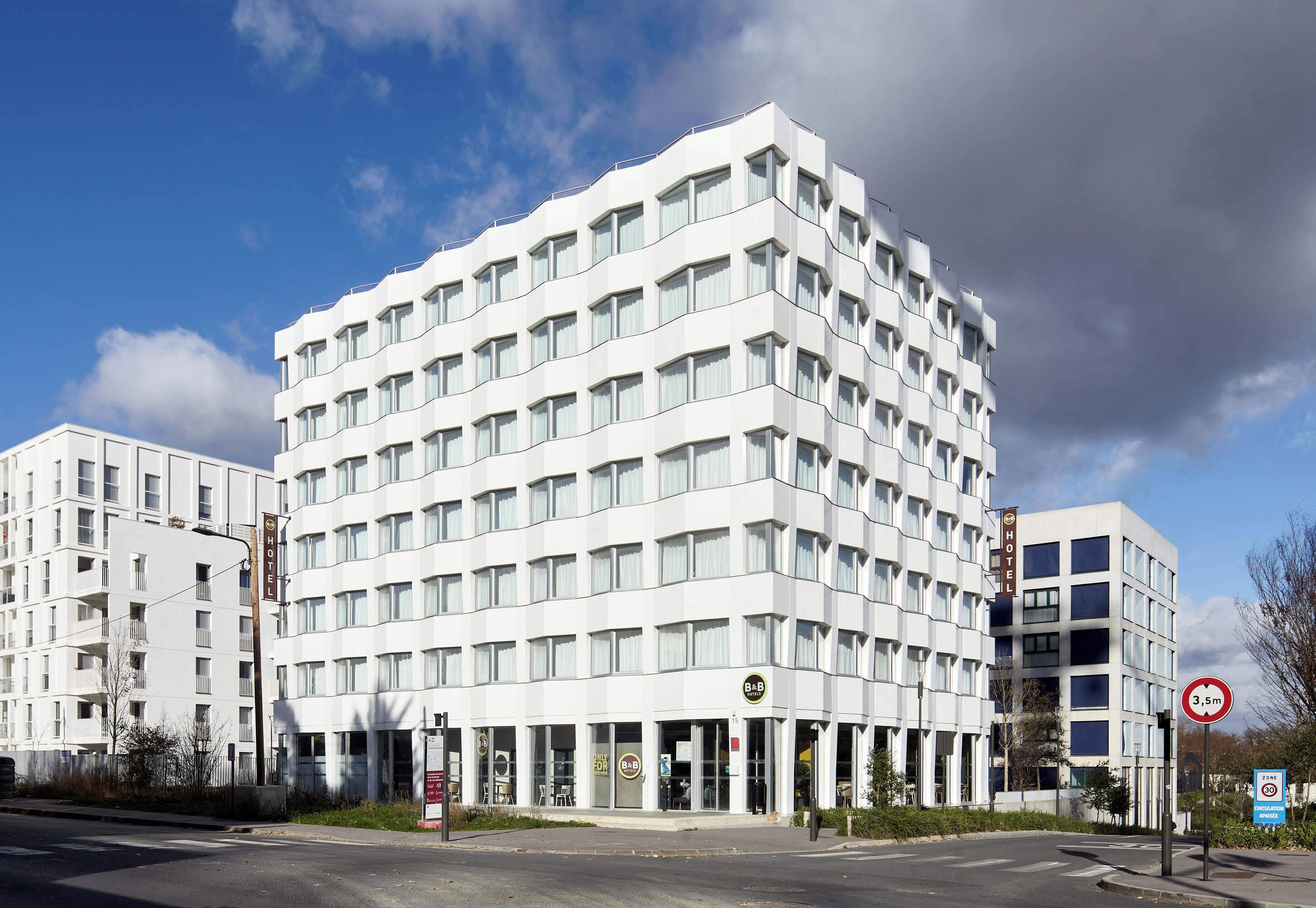 Photo - B&B HOTEL Massy Gare TGV