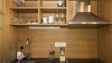 Comfort Studio | Private kitchen | Fridge, oven, espresso maker, mixer