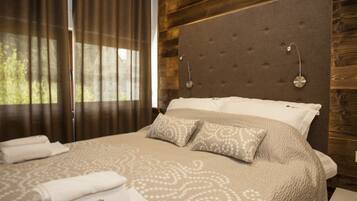 Estúdio conforto | 1 quarto, individualmente decorados, escrivaninha