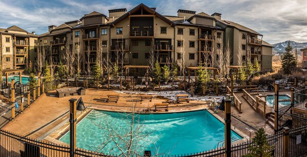 Beheizter Pool