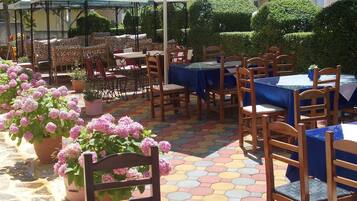 Sarapan siap masak setiap hari (EUR 2 per orang)