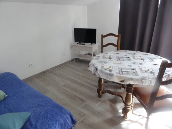 1 bedroom, free WiFi