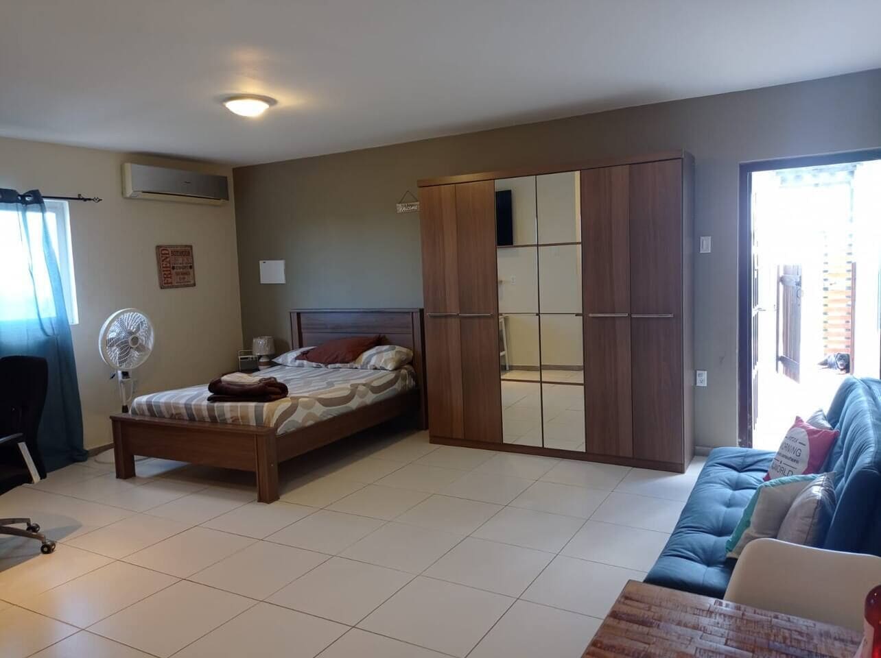 1 makuuhuone, silitysrauta/-lauta, ilmainen Wi-Fi