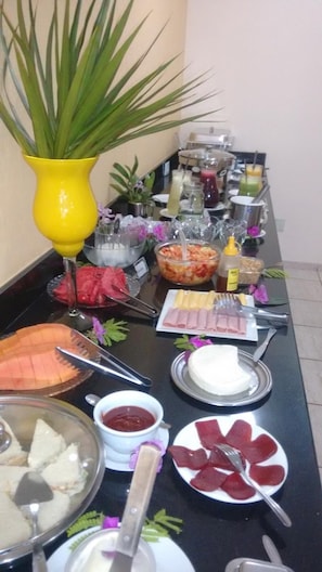 Restaurant - Gabvini Hotel (Lima Duarte)