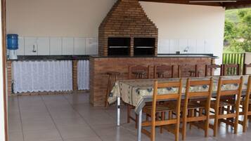 Aire de pique-nique/barbecue